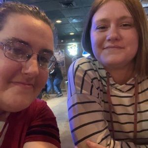 Meet your Posher, Felicia